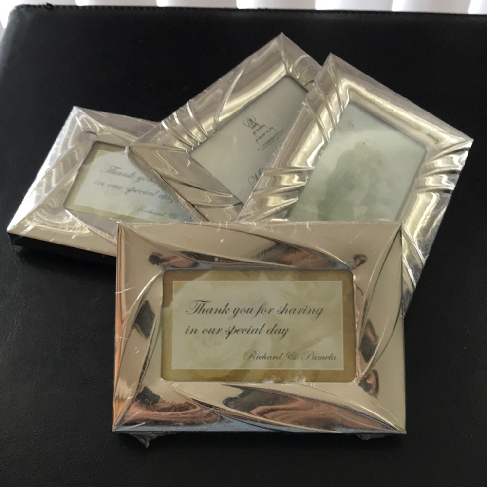 Set Of 4 New picture frames 4.5 x 3.1/8 “